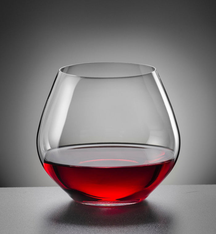 Fine-polished rims ensure an exquisite drinking experience