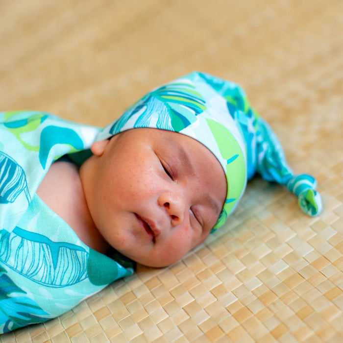 Backyard Oasis Bamboo Knotted Hat