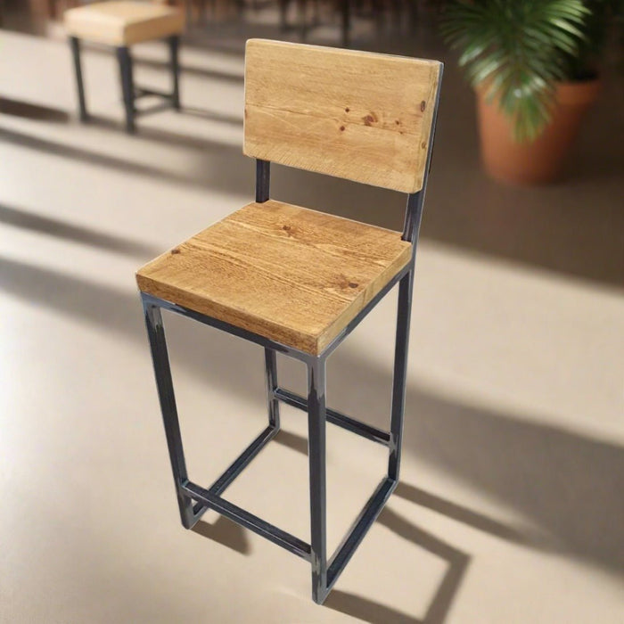 Cruach - Industrial Bar Stool with Backrest -