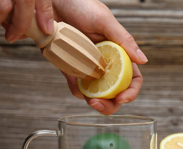Cuisena Citrus Juicer & Reamer - Wooden