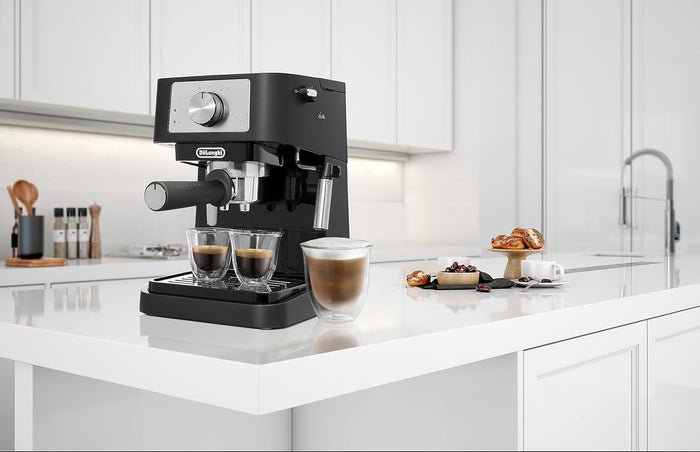 De'Longhi Pump Espresso Machine 15-Bar 1L EC260.BK