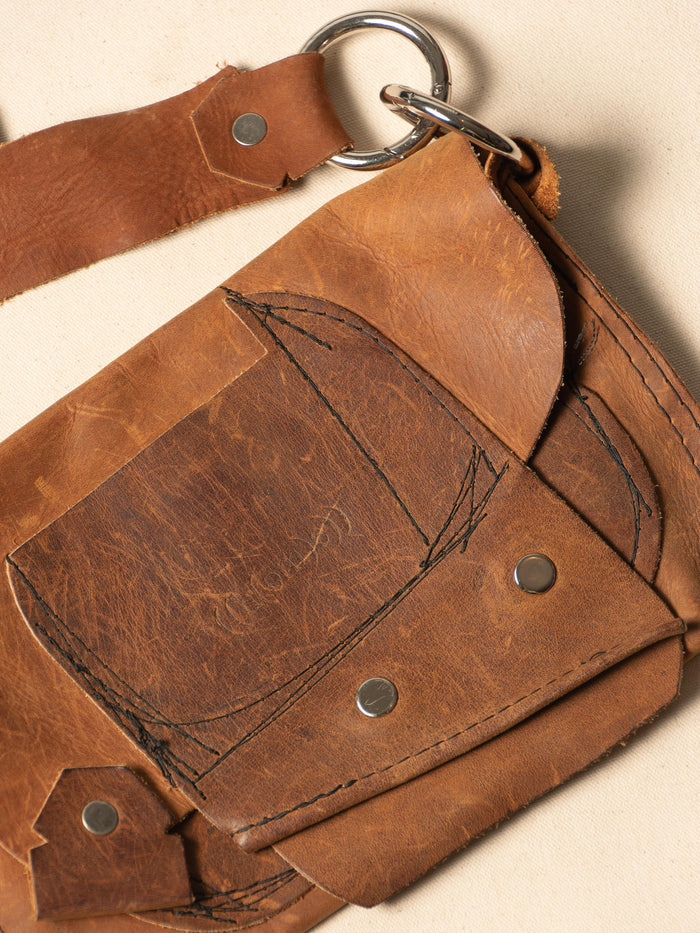 ((H(OM)E)) BROWN LEATHER RAW CUT PURSE