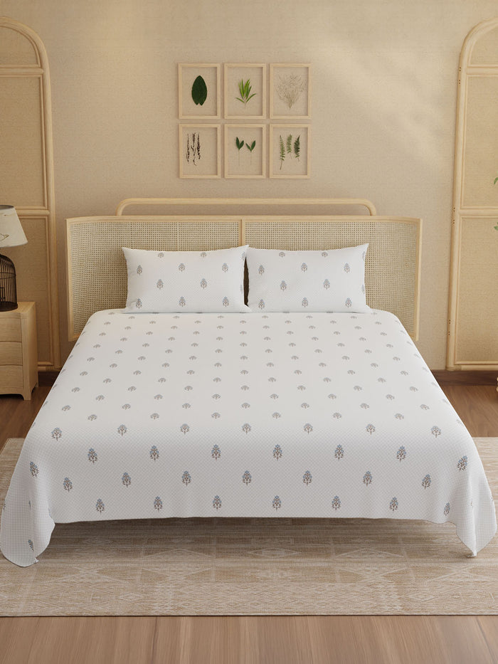 Indo Musk 100% Kasturi Cotton 200 TC King Bedsheet with 2 Pillow Covers | White & Blue Floral Bedsheet Set