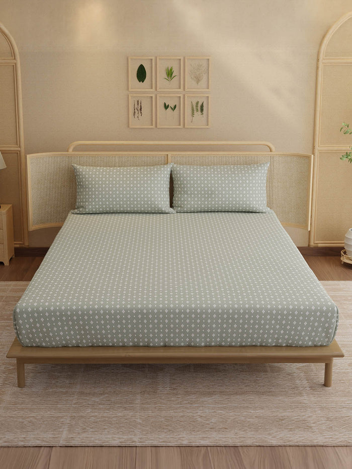 Indo Musk 100% Kasturi Cotton 200 TC King Fitted Sheet with 2 Pillow Covers | White & Grey Ethnic Print Fitted Sheet Set