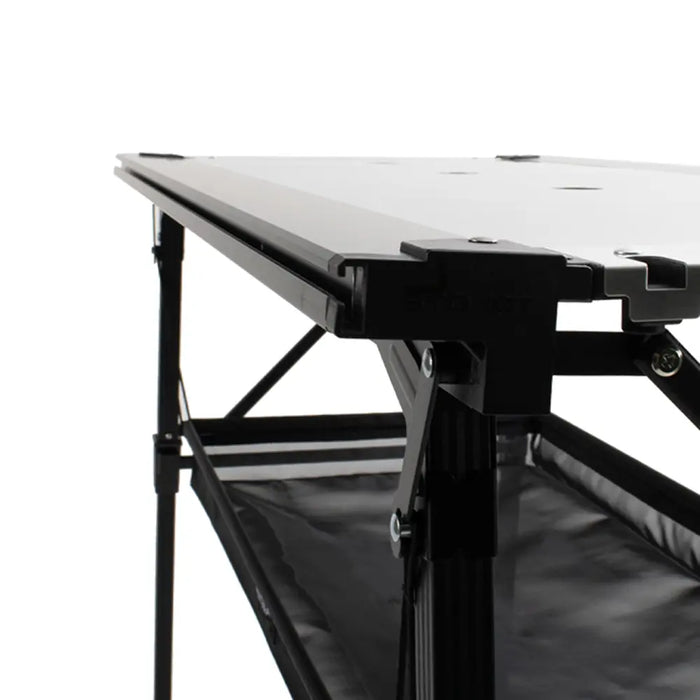 Maaemo Table - MONTERRA