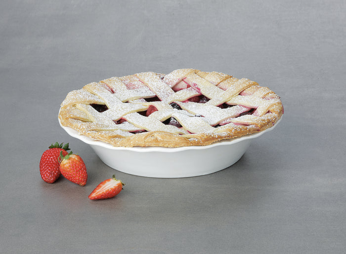 Maxwell & Williams Epicurious Fluted Pie Dish White Gift Boxed - 25x5cm