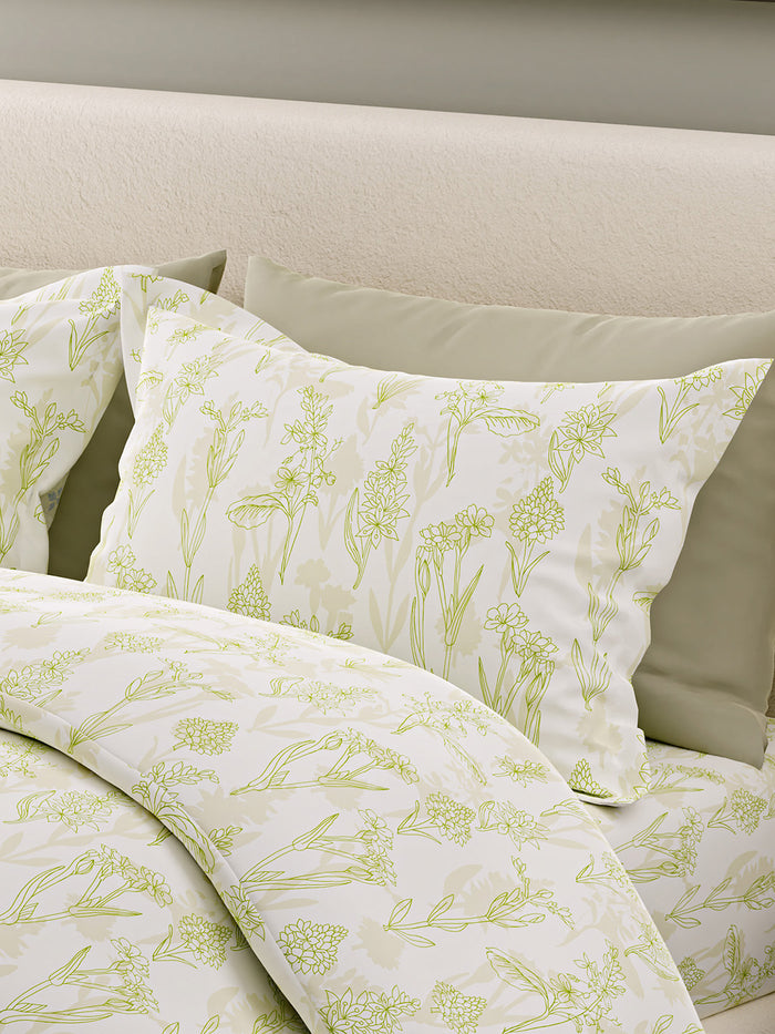 Nature Bouquet 100% Cotton 300 TC King Bedsheet with 2 Pillow Covers | White Floral Fragrance Bedsheet Set