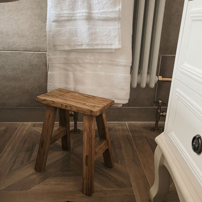 Old Barn Milking Stool - 20cm -
