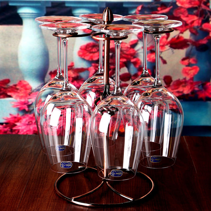 Sophisticated wine glass enhancing wine aromas and flavors