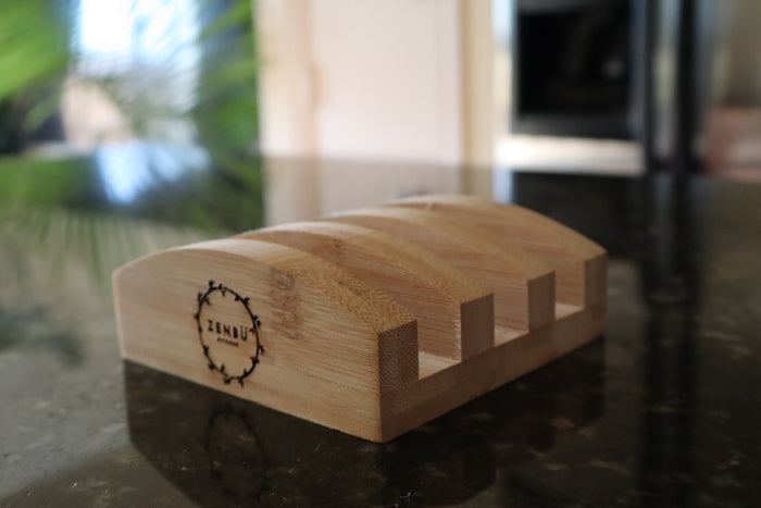Zenbu Kitchen Cutting Board Stand (Light Bamboo)